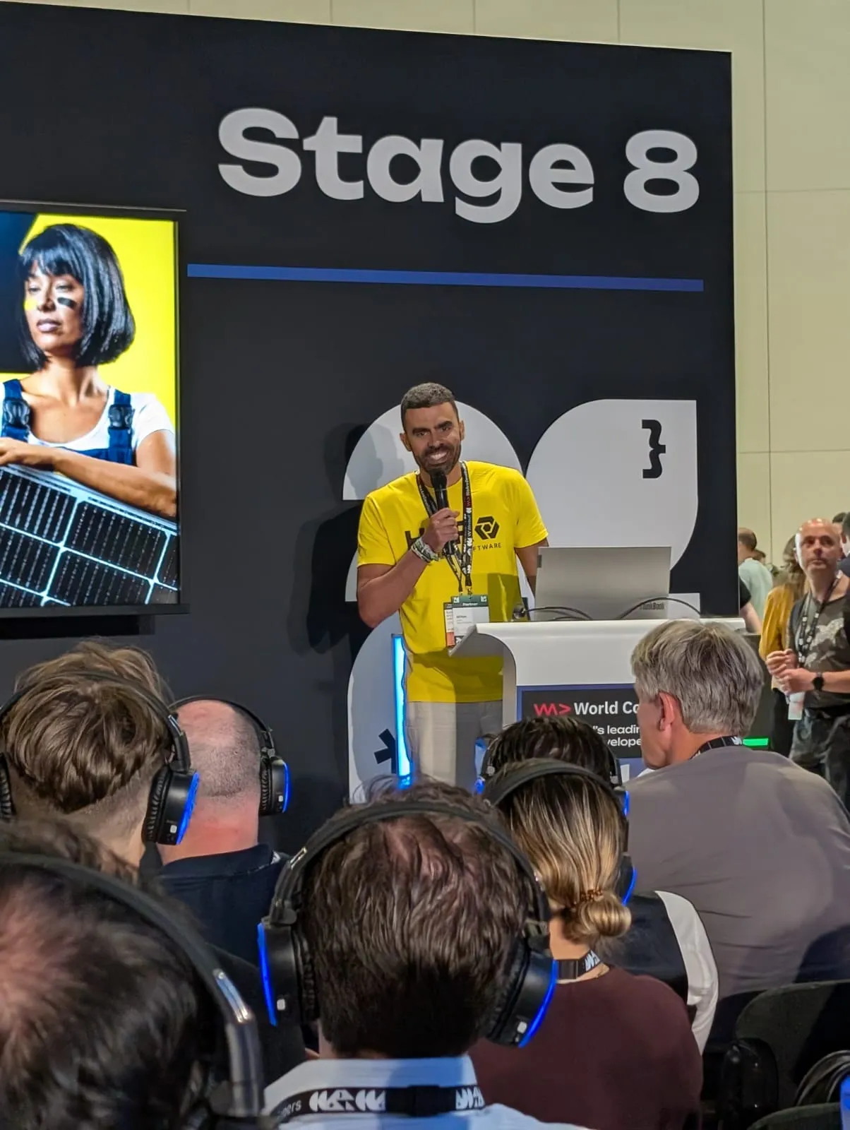 Milton Leon presenting Reinventing Agile for a B2B SaaS Scale-Up